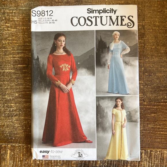 Simplicity Sewing Pattern S9812 Cersei Sansa Daenerys Cosplay Dress 6-14 UNCUT - Picture 1 of 3